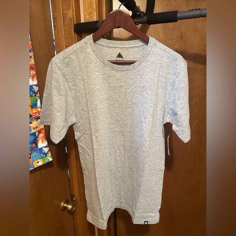 Burton classic T, XS , brand new